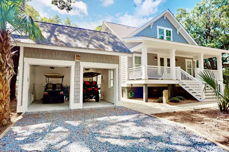 Brand new home with 2 car garage for carts